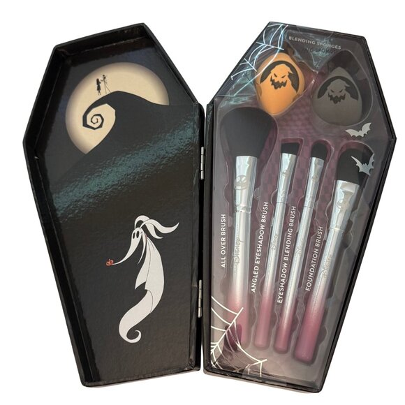 The Nightmare Before Christmas Makeup Brush & Blending Set w/ Keepsake Box - NEW - Picture 1 of 9